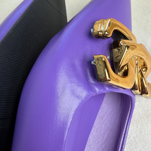 Purple pointy flat shoes with gold plastic chain detail Size US 8.5 (China 40) - Picture 8 of 14